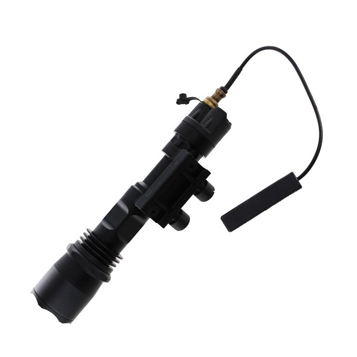 LAMPE TACTIQUE M961