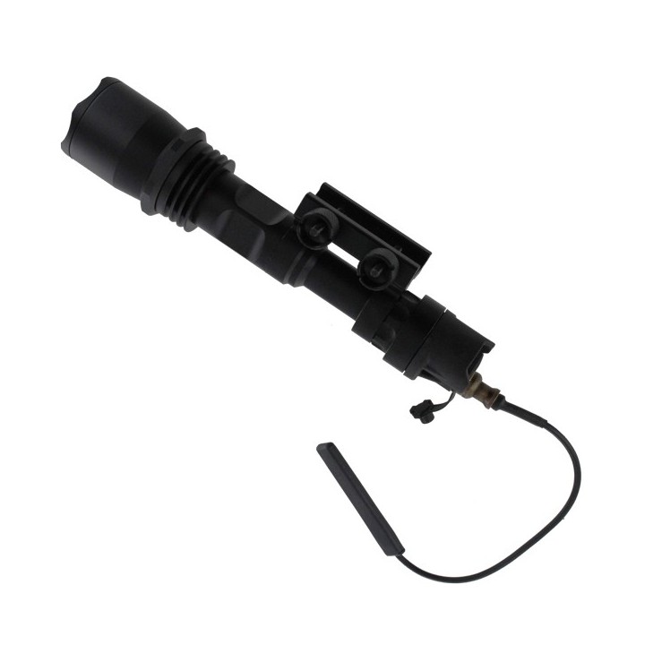 LAMPE TACTIQUE M961