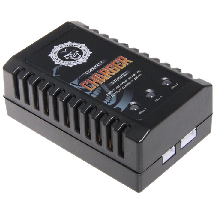 Chargeur équilibreur LiPo branché sur batterie airsoft Duel Code