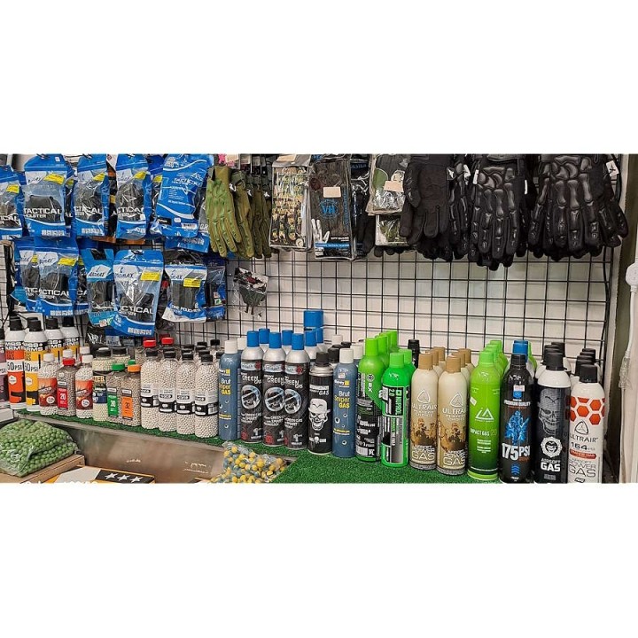 Recharge et entretien des répliques airsoft avec Green Gas 800 ml