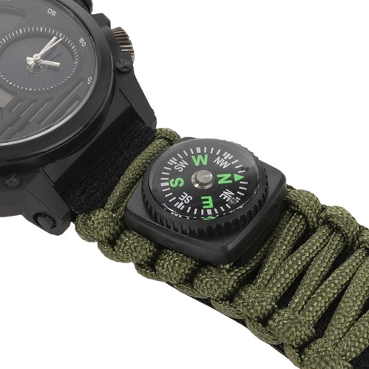 montre multifonction avec lame coupe et pierre à feu